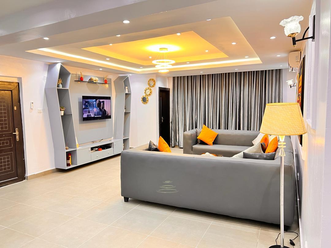 Grey Apartment – Luxury 2-Bedroom Shortlet with Pool & Snooker in a Secure, Serene Oniru Location-2