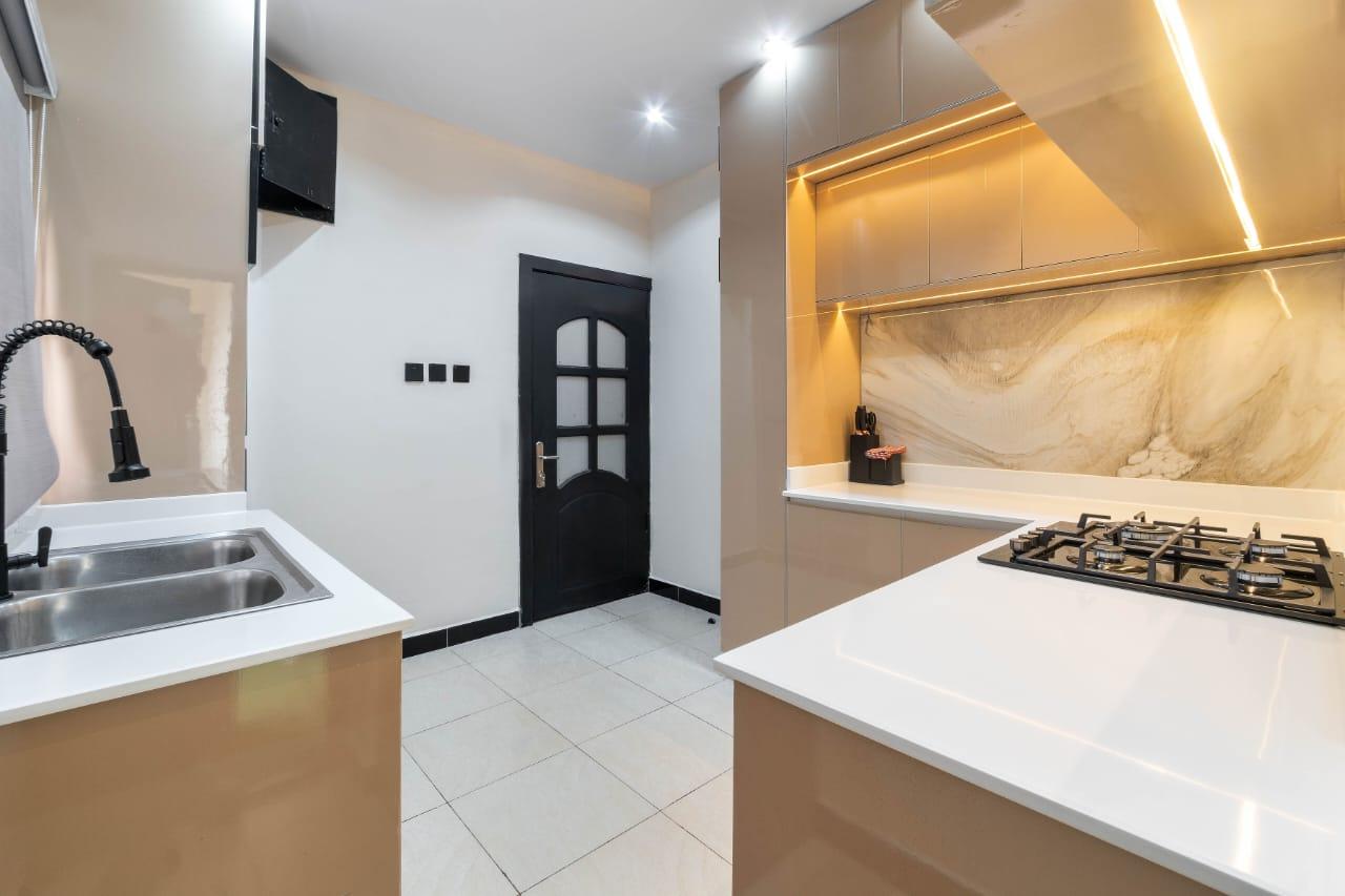 2bedroom Cozy and stressfree Whitney  apartment located in the heart of VI-1
