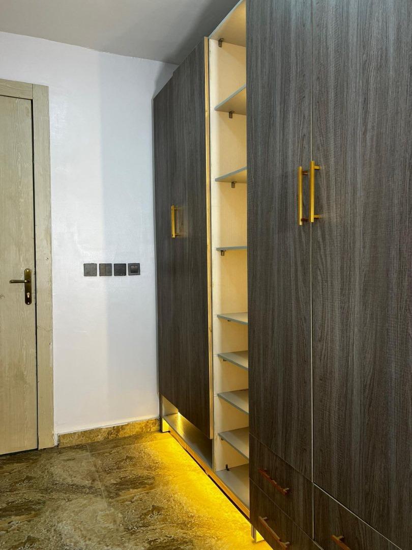4 Bedroom Ivy Apartment with 24/7 WiFi @ Ikeja GRA-0