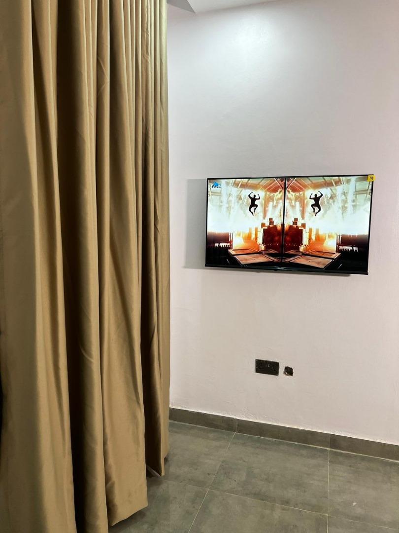 4 Bedroom Ivy Apartment with 24/7 WiFi @ Ikeja GRA-2