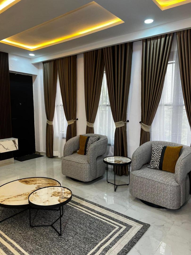 4 Bedroom Ivy Apartment with 24/7 WiFi @ Ikeja GRA-1